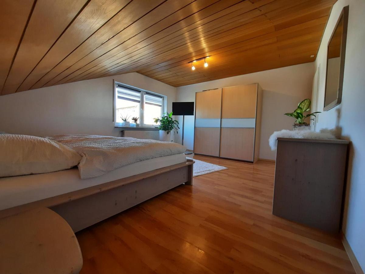 Pflaumers Ferienwohnung エッピンゲン エクステリア 写真